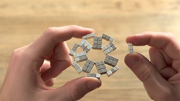 Nanodot Magnetic Cubes