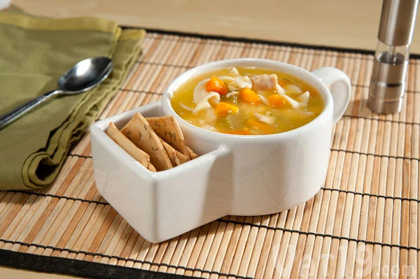 Keep your crackers handy (and crispy!) with the Soup & Cracker Mug.