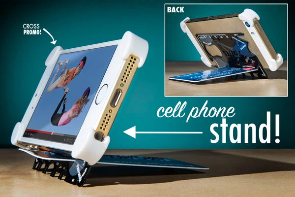 With the help of a credit card, you can transform the Wallet Ninja into a smartphone stand.