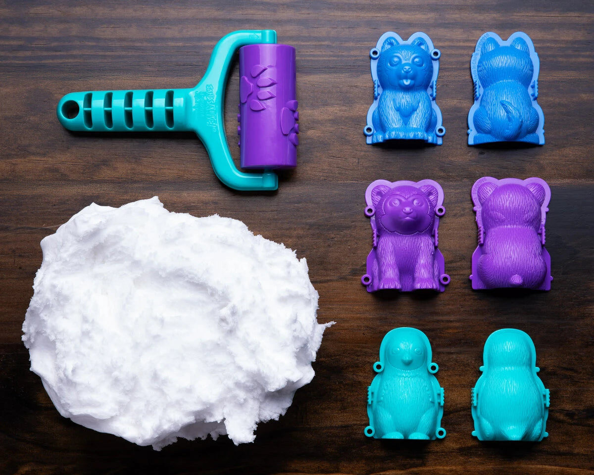 Includes: 120 grams of Floof, 3 animal molds (wolf, polar bear, and penguin), and 1 pawprint roller.