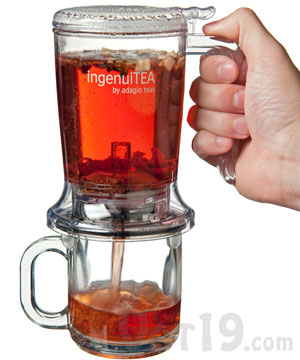 ingenuiTEA Teapot beauty shot