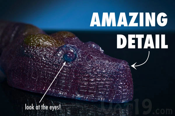 Your guests will be captivated by the stunning details of the Party Python.