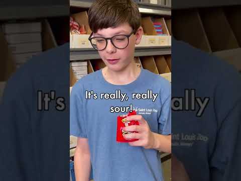 Vat19 visitors try Warheads Popping Candy for the first time!