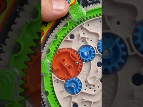 Video for Play-A-Maze Gear8 Puzzle