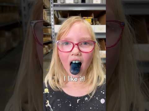 Kids Try Super SOUR Warheads at Vat19