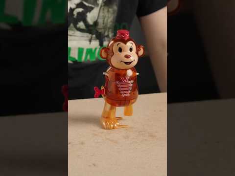Giant Classic Monkey Wind-Up Toy – Vat19